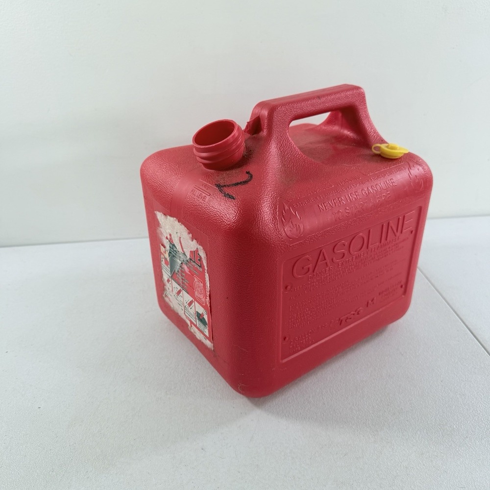 Midwest Can Company 2 Gallon 8 Ounce OZ Gas Can Vented NO SPOUT